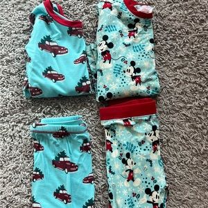 2t kickee pants, little sleepies Christmas pajamas